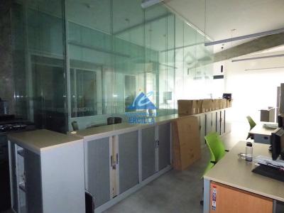 Nave industrial en alquiler con playa privada